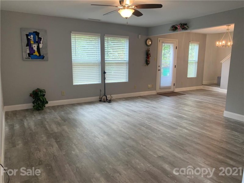 Property image 2 at 803 Swearngan Ridge Court, Charlotte, NC 28216