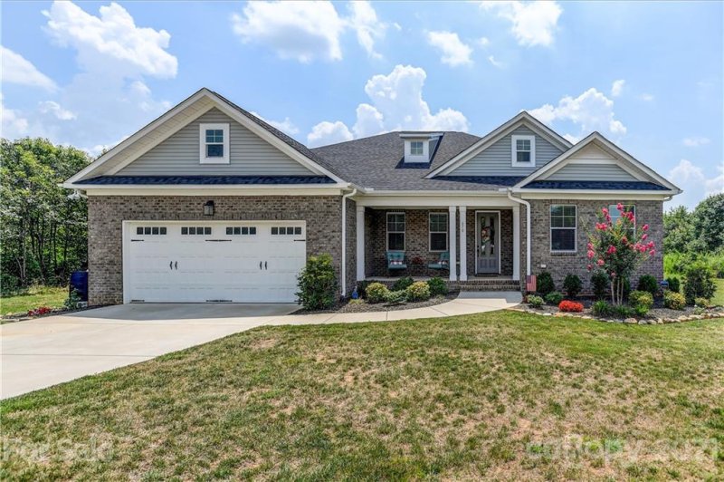 Property image 3 at 670 Houston Road, Troutman, NC 28166