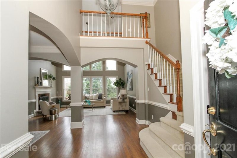 Property image 3 at 10437 Providence Arbours Drive, Charlotte, NC 28270