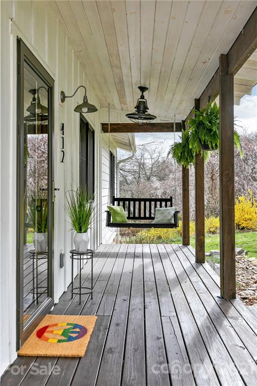 Property image 3 at 412 Comet Drive, Hendersonville, NC 28791