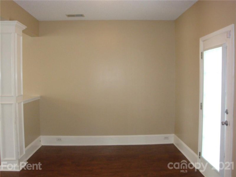 Property image 4 at 4509 Fox Thorne Drive, Charlotte, NC 28216