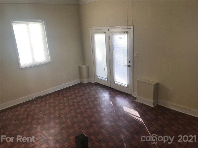 Property image 2 at 2543 Dalebrook Drive, Charlotte, NC 28216