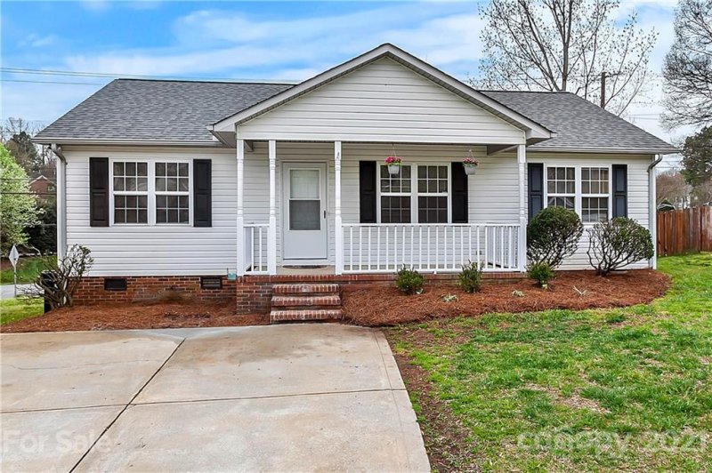 1507 Cambridge Heights Place