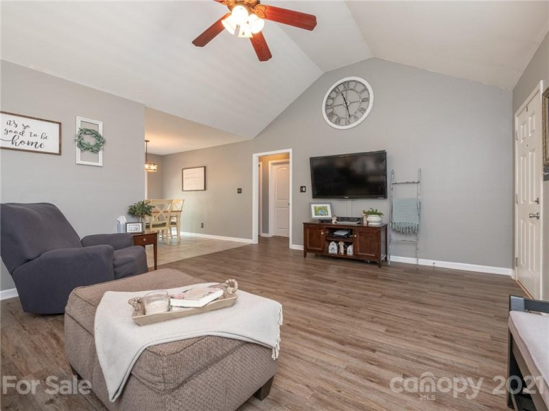 Property image 4 at 3272 Silver Fox Circle, Lancaster, SC 29720