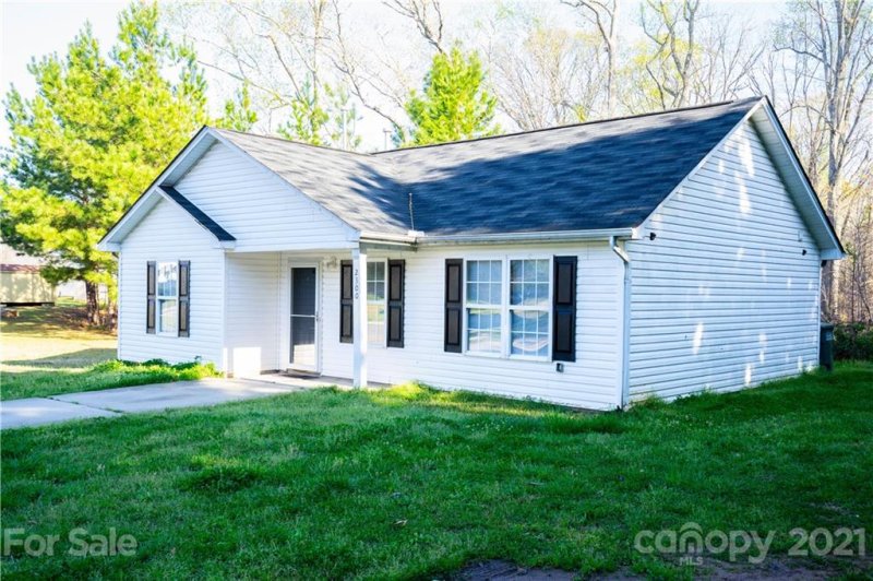 Property image 4 at 2300 Gelsinger Avenue, Bessemer City, NC 28016