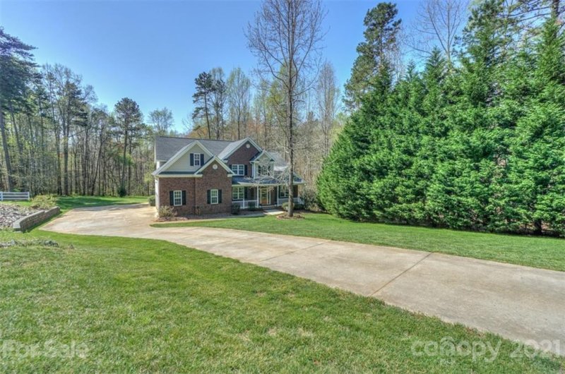 Property image 2 at 184 Twin Creeks Drive, Troutman, NC 28166