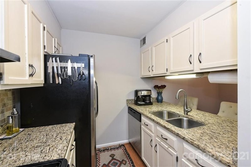 Property image 5 at 425 N Church Street, Charlotte, NC 28202