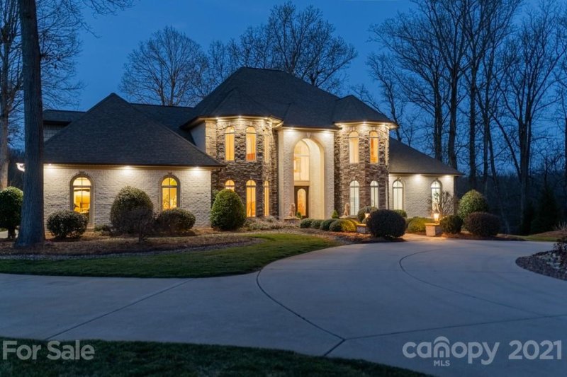 Property image 3 at 229 Cedar Lake Drive, Statesville, NC 28625