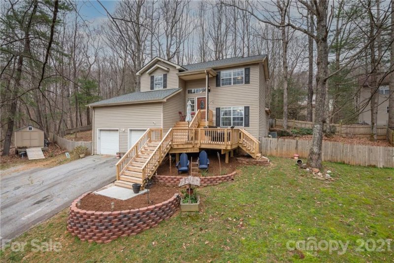 Property image 2 at 9 Rosemary Trail, Flat Rock, NC 28731