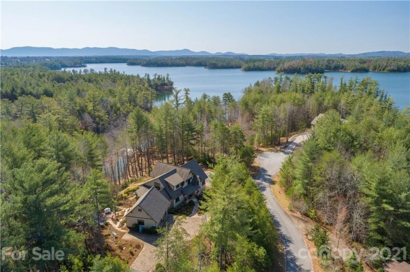 Property image 2 at 5373 Knollview Drive, Morganton, NC 28655