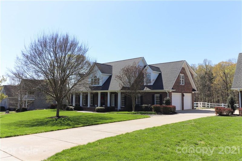 Property image 2 at 4575 Chanel Court, Concord, NC 28025