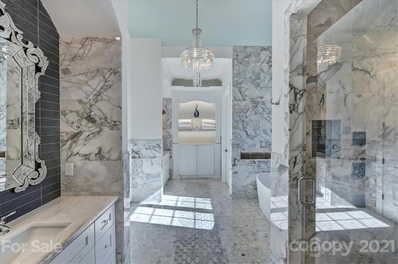 Property image 3 at 420 Canyon Trail, Charlotte, NC 28270