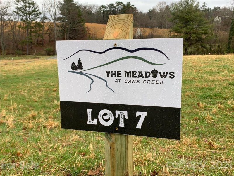 Property image 2 at 9 Robey Drive, Fletcher, NC 28732