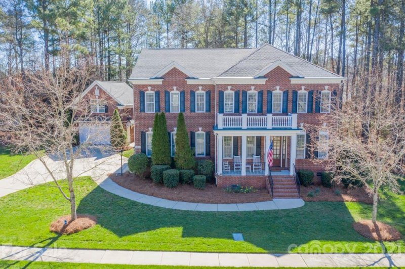 2600 Hamilton Crossings Drive