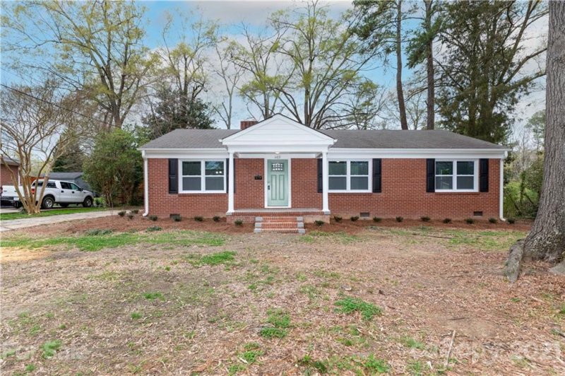1169 Marydale Lane