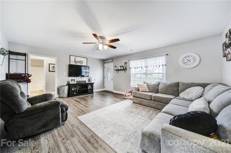 Property image 4 at 3232 Silver Fox Circle, Lancaster, SC 29720