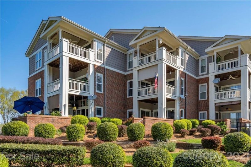 Property image 2 at 7812 Village Harbor Drive, Cornelius, NC 28031