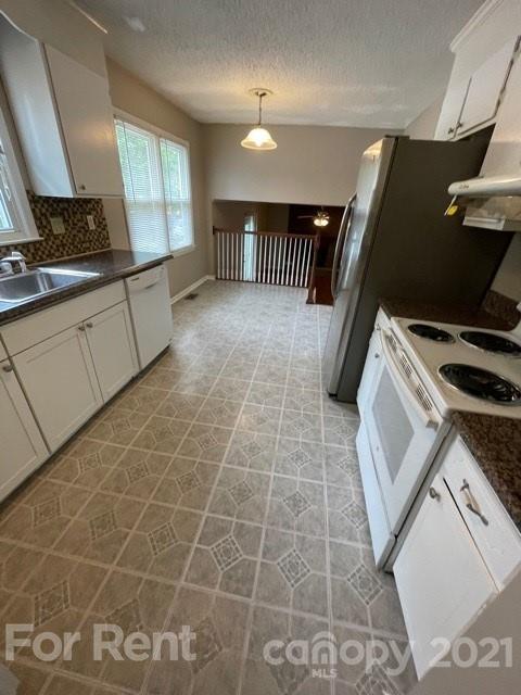 Property image 4 at 7012 Idlewild Road, Charlotte, NC 28212