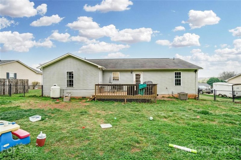 Property image 5 at 2022 Rocketts Way, Newton, NC 28658