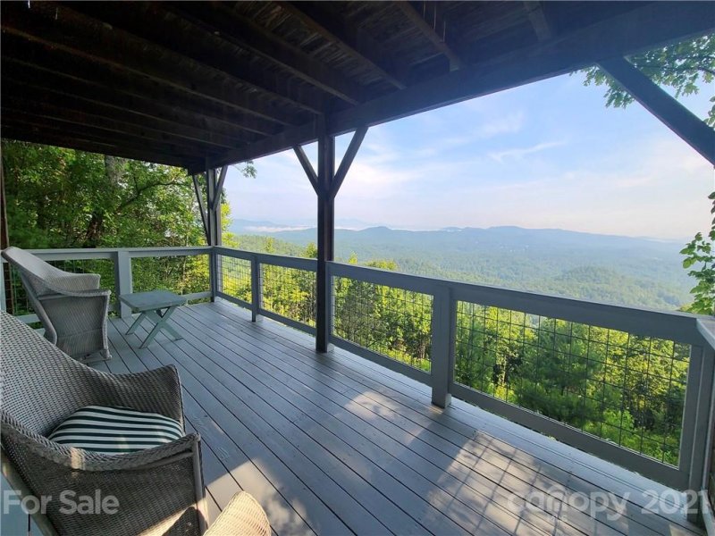 Property image 3 at 315 Viking Trail, Hendersonville, NC 28739