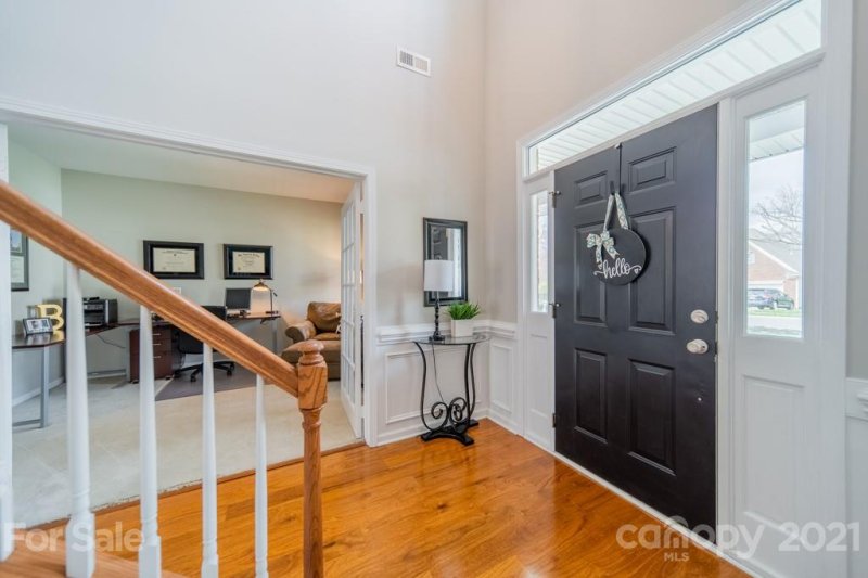 Property image 3 at 9407 Olivia Lane, Charlotte, NC 28277