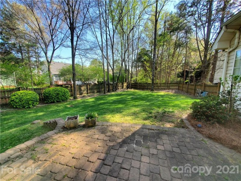 Property image 3 at 8667 Brook Glen Lane, Huntersville, NC 28078
