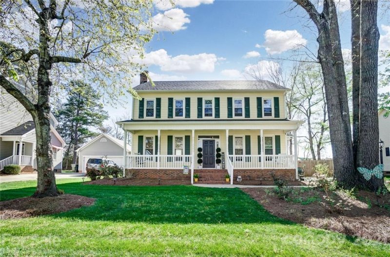 1860 Steeplechase Drive