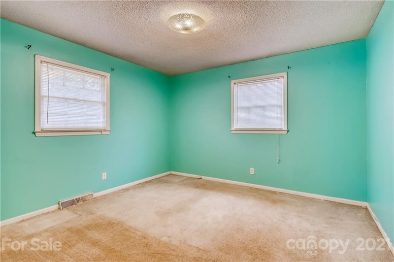 Property image 4 at 113 Greendale Drive, Mount Holly, NC 28120