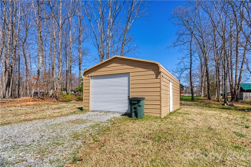 Property image 4 at 3989 Countryside Lane, Claremont, NC 28610