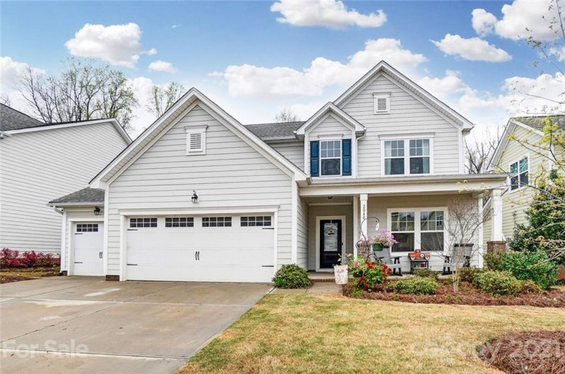 2040 Brightflower Lane