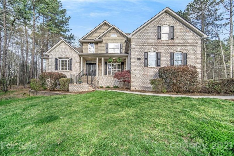 178 Bay Crossing Drive