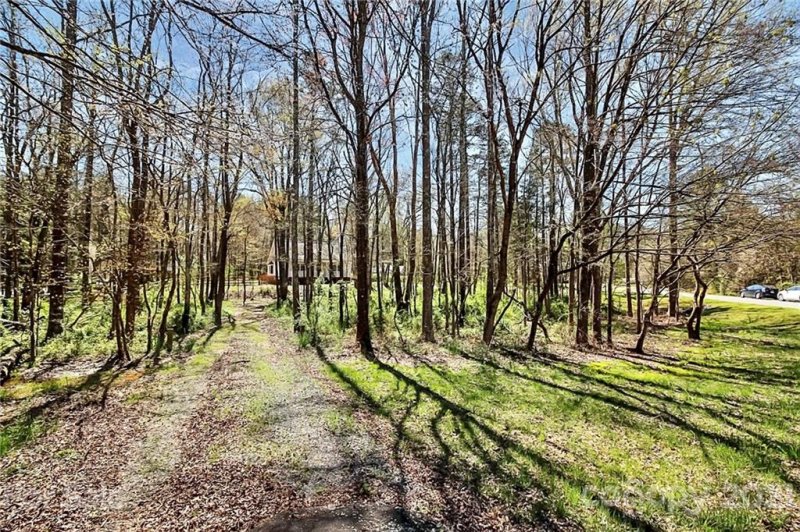 Property image 3 at 6909 Birdsong Lane, Waxhaw, NC 28173