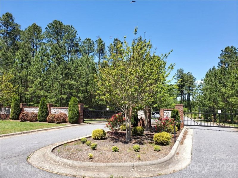 Property image 4 at 232 Blue Water Drive, Statesville, NC 28677