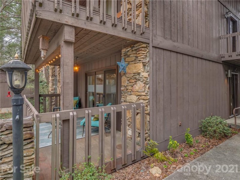 Property image 5 at 64 Maxine Lane, Hendersonville, NC 28739