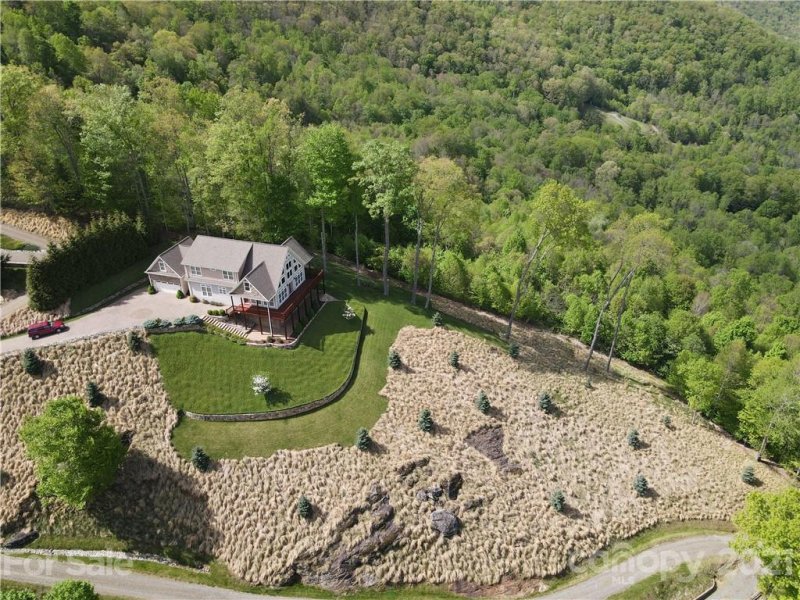 Property image 4 at 340 Red Oak Lane, Burnsville, NC 28714