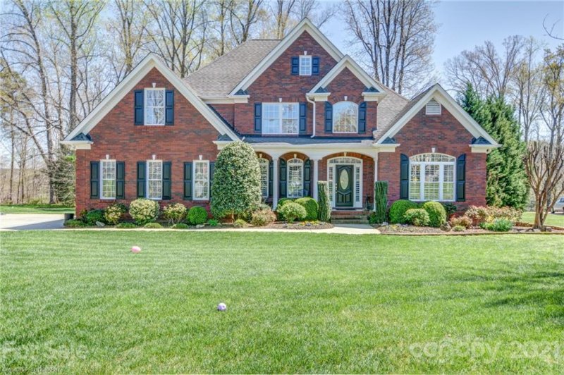 3024 Patrick Place Circle