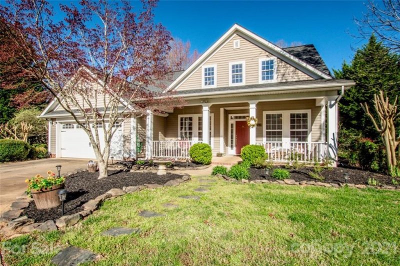 Property image 2 at 15659 Knoll Oak Court, Huntersville, NC 28078