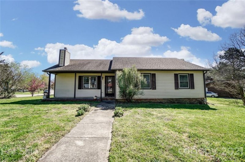 Property image 4 at 1901 Ranchwood Drive, Charlotte, NC 28217