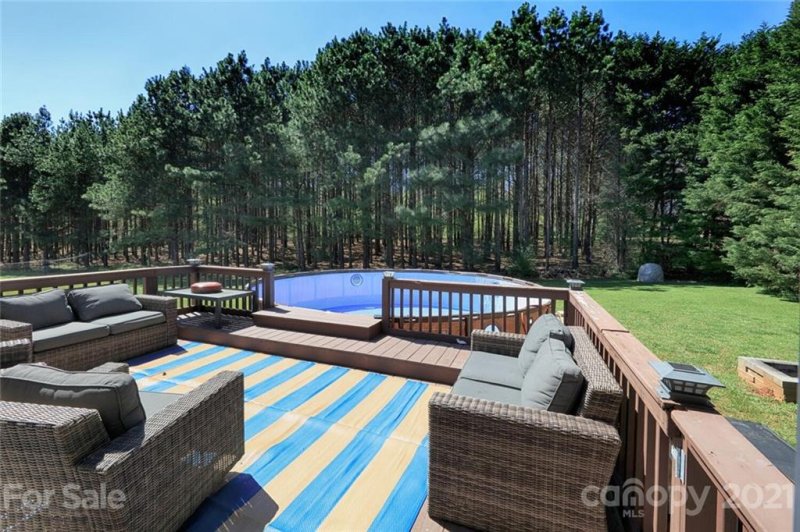 Property image 2 at 884 Creekside Drive, Lincolnton, NC 28092