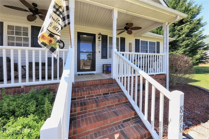 Property image 4 at 884 Creekside Drive, Lincolnton, NC 28092