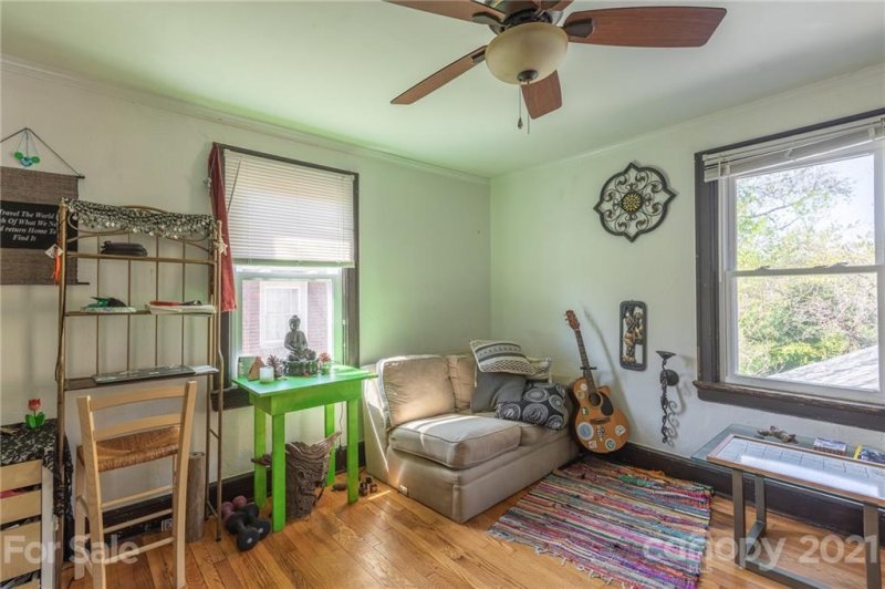 Property image 4 at 26 Gracelyn Road, Asheville, NC 28804