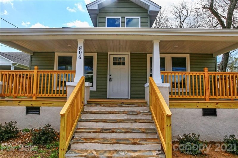 Property image 4 at 806 Main Street, Maiden, NC 28650