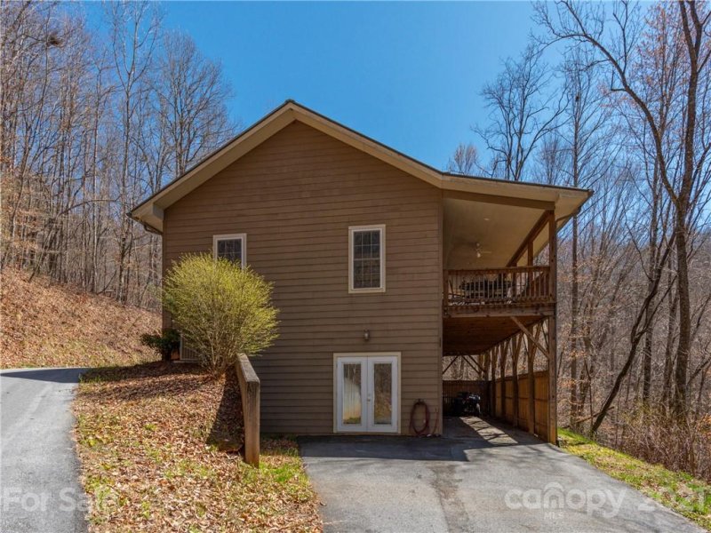 Property image 3 at 411 Scarlett Ridge, Sylva, NC 28779