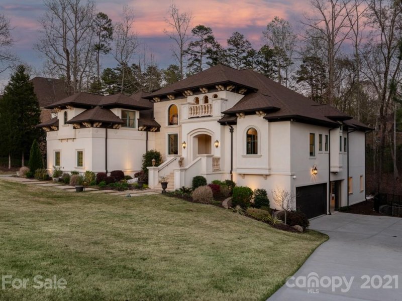 Property image 2 at 1013 Seminole Drive, Waxhaw, NC 28173