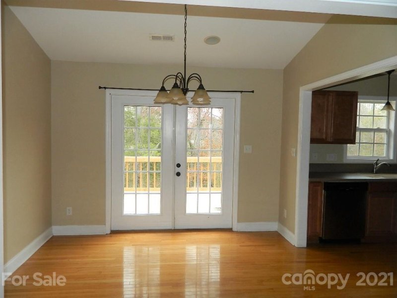 Property image 4 at 9081 Mccray Farms Drive, Hickory, NC 28601