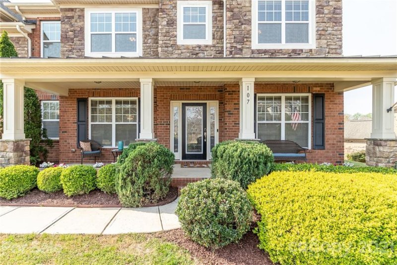 Property image 3 at 107 Delaney Lane, Mooresville, NC 28115