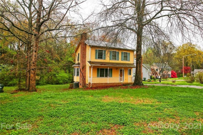 Property image 4 at 730 Bermuda Avenue, Gastonia, NC 28054