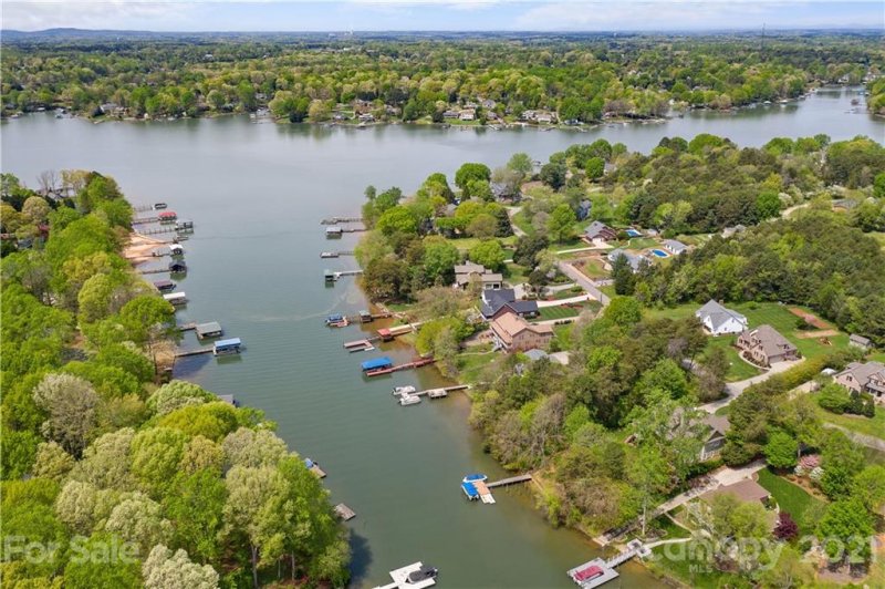 Property image 5 at 378 Ponderosa Circle, Mooresville, NC 28117