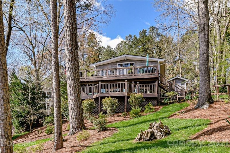 Property image 3 at 550 Deerfield Road, Mount Gilead, NC 27306