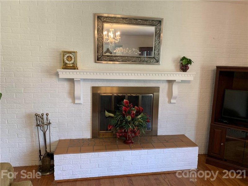 Property image 5 at 3109 Cardinal Lane, Hendersonville, NC 28792